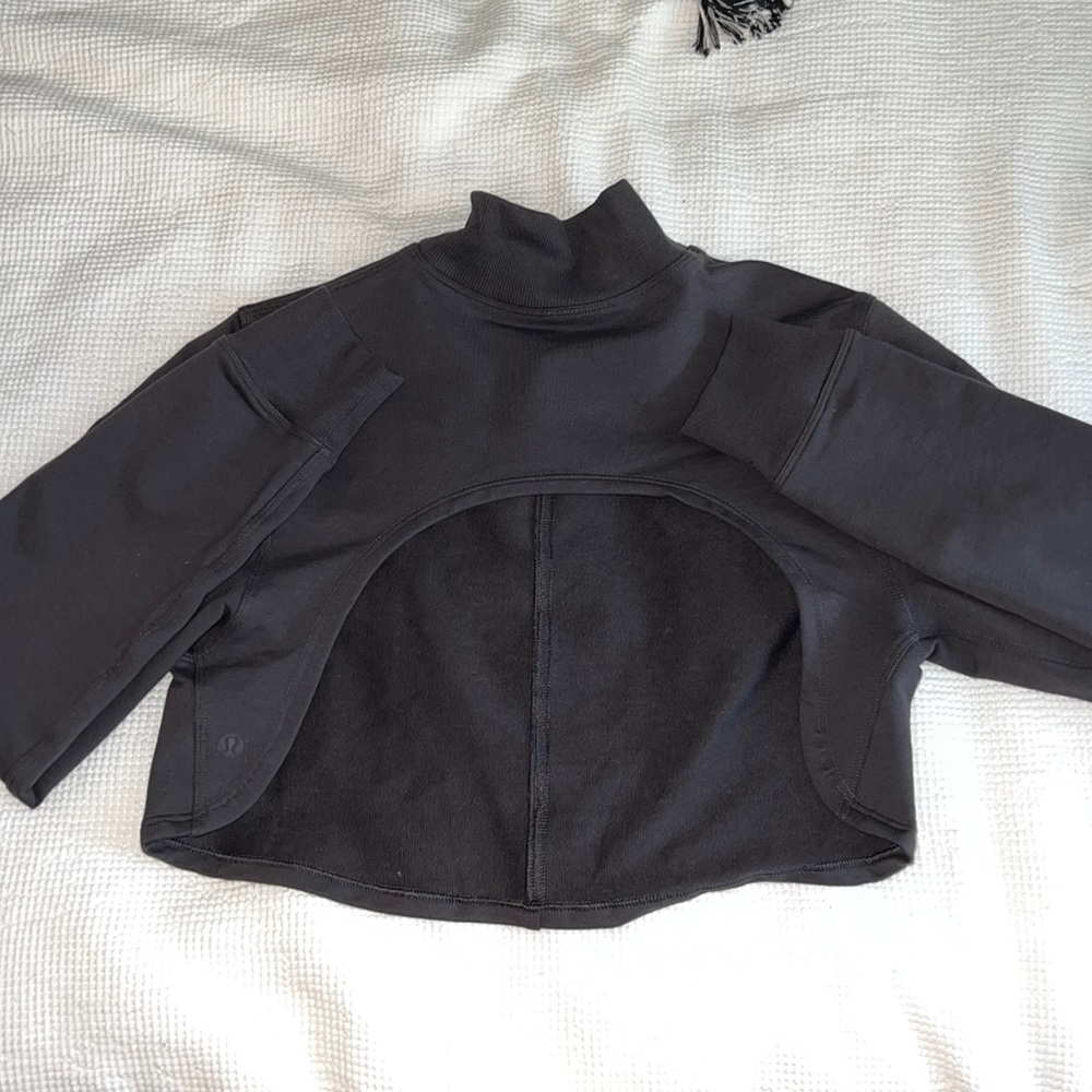 Lululemon shoulder shrug